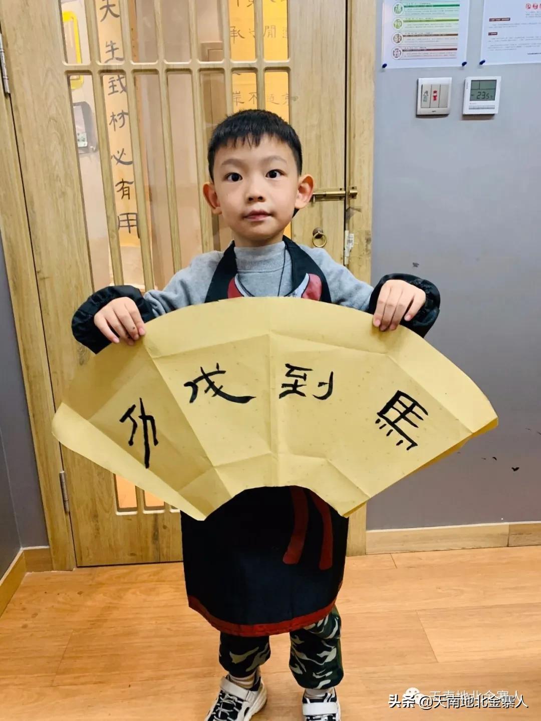 画一幅火神山和雷神山的画,送给医护人员的画儿童