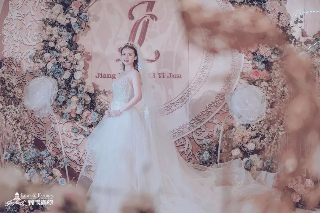 在幸福的时候遇见你,在幸福的边缘遇见你