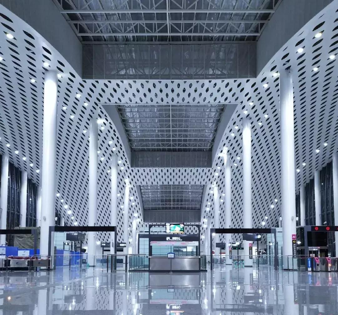 什么是地铁什么是轻轨,什么是地铁什么是高铁