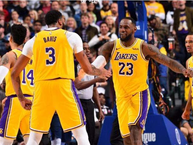 nba现役球员单场得分能超科比的人,nba现役助攻