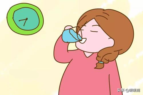 羊水过多及羊水过少的判定标准,羊水少多喝水可以补羊水吗