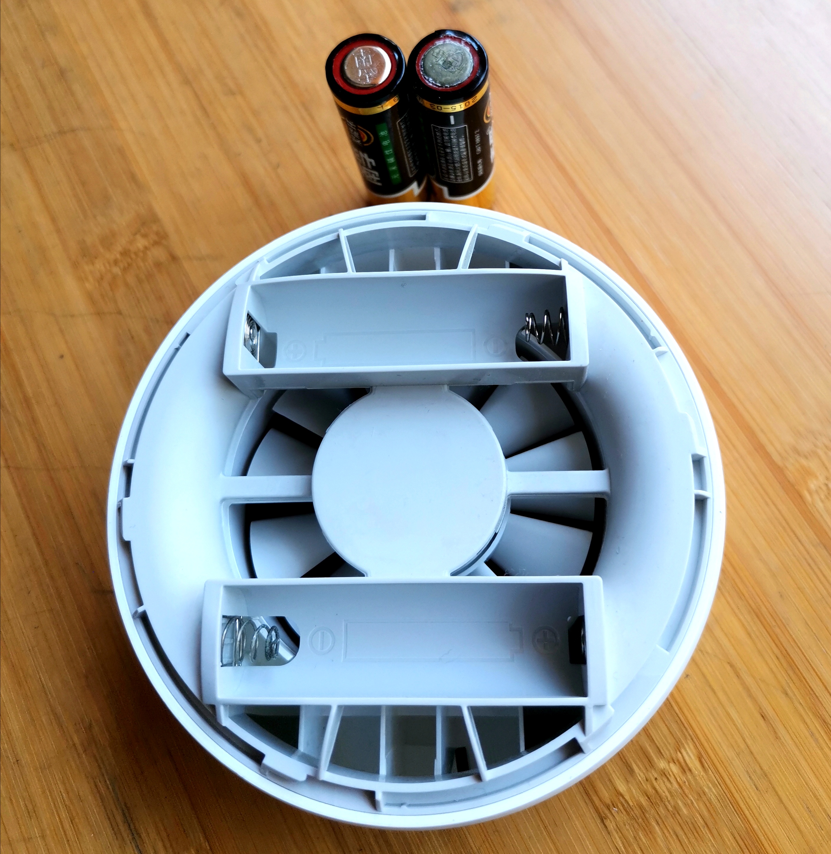 夏日必备驱蚊神器,拆解米家驱蚊器