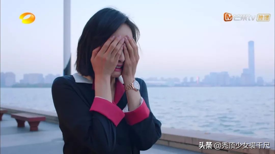 宋茜优雅随性彰显魅力,欣赏宋茜的正确打开方式