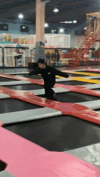 搞笑gif吓死我了,搞笑gif图等着我来救你