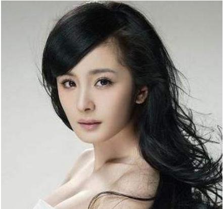 东方女子的美是清澈婉约,一个单眼皮一个双眼皮的女生颜值