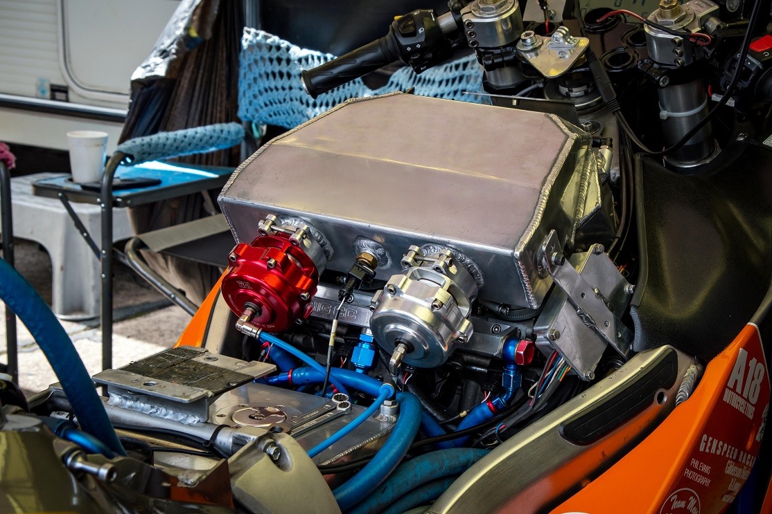 铃木隼极速400km,铃木隼高速飙车第一视角