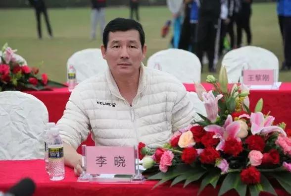 在外地漂泊多年终于回来了,在外漂泊了几十年终于回家了