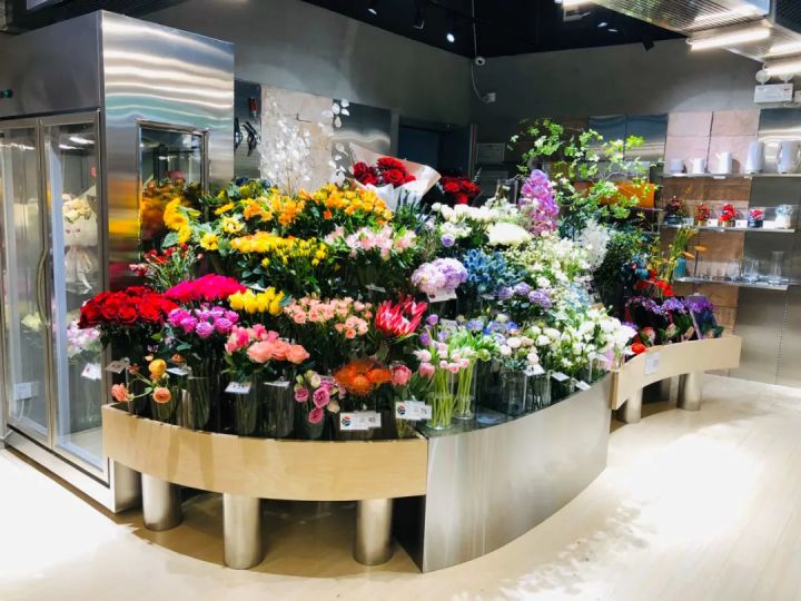 从中赫时尚北京花校出来连开7家花店，谁说花艺不赚钱？