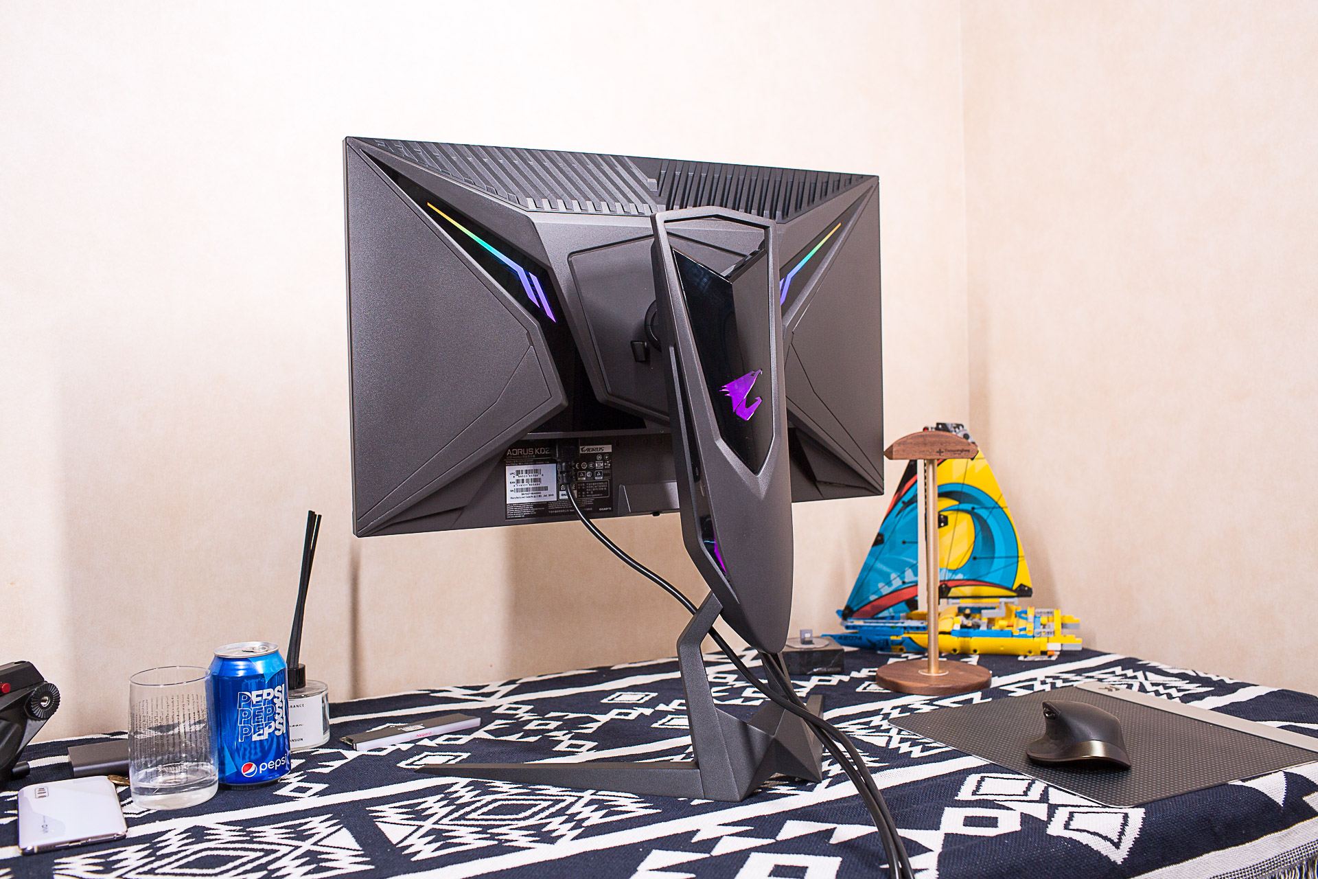 240hz原生10bit显示器,原生240hz显示器可以超频吗