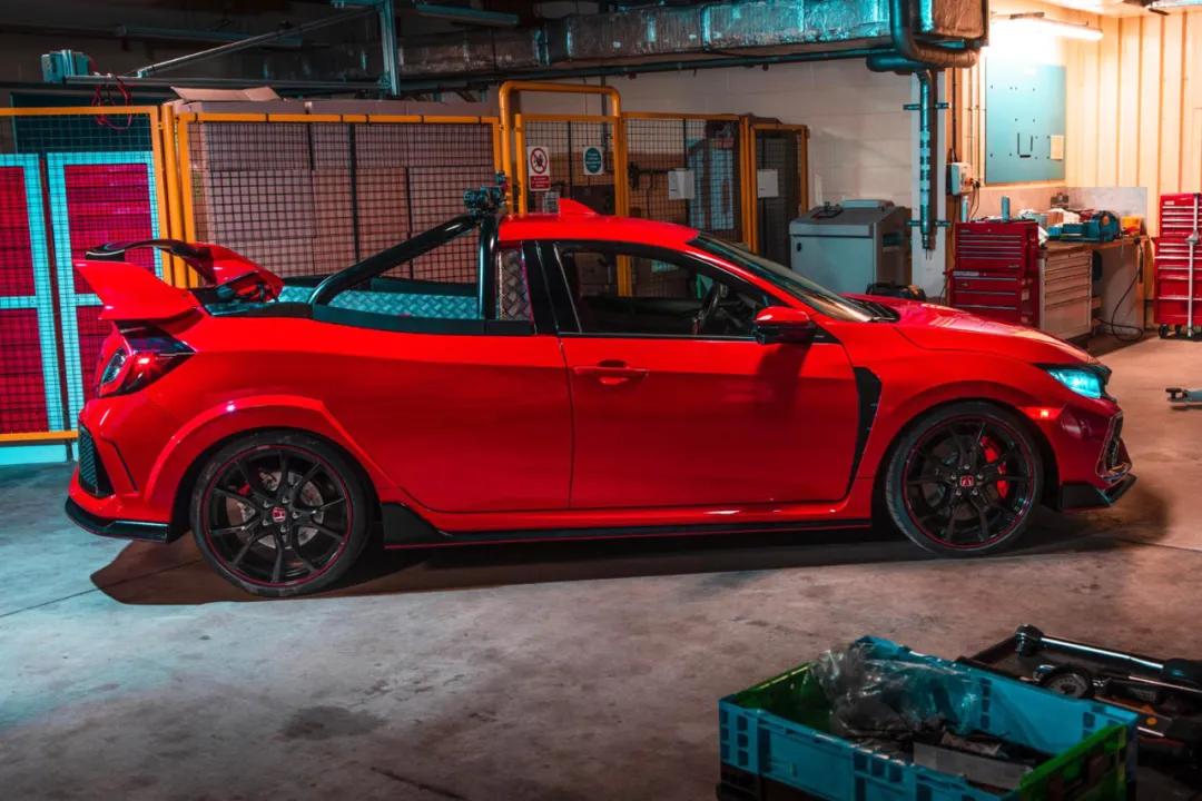 马路是大爷，停车是孙子，在中国开皮卡果真如此酸爽？