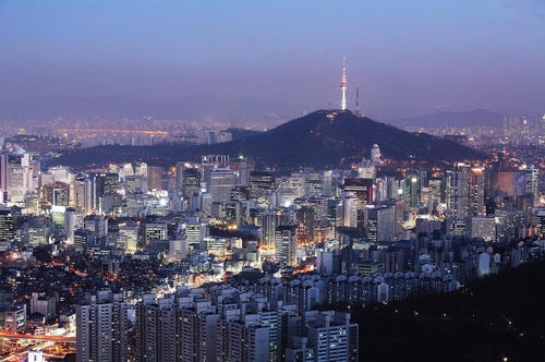 韩剧对娱乐圈下手了:苦练十年的练习生,被公司代表当成牺牲品