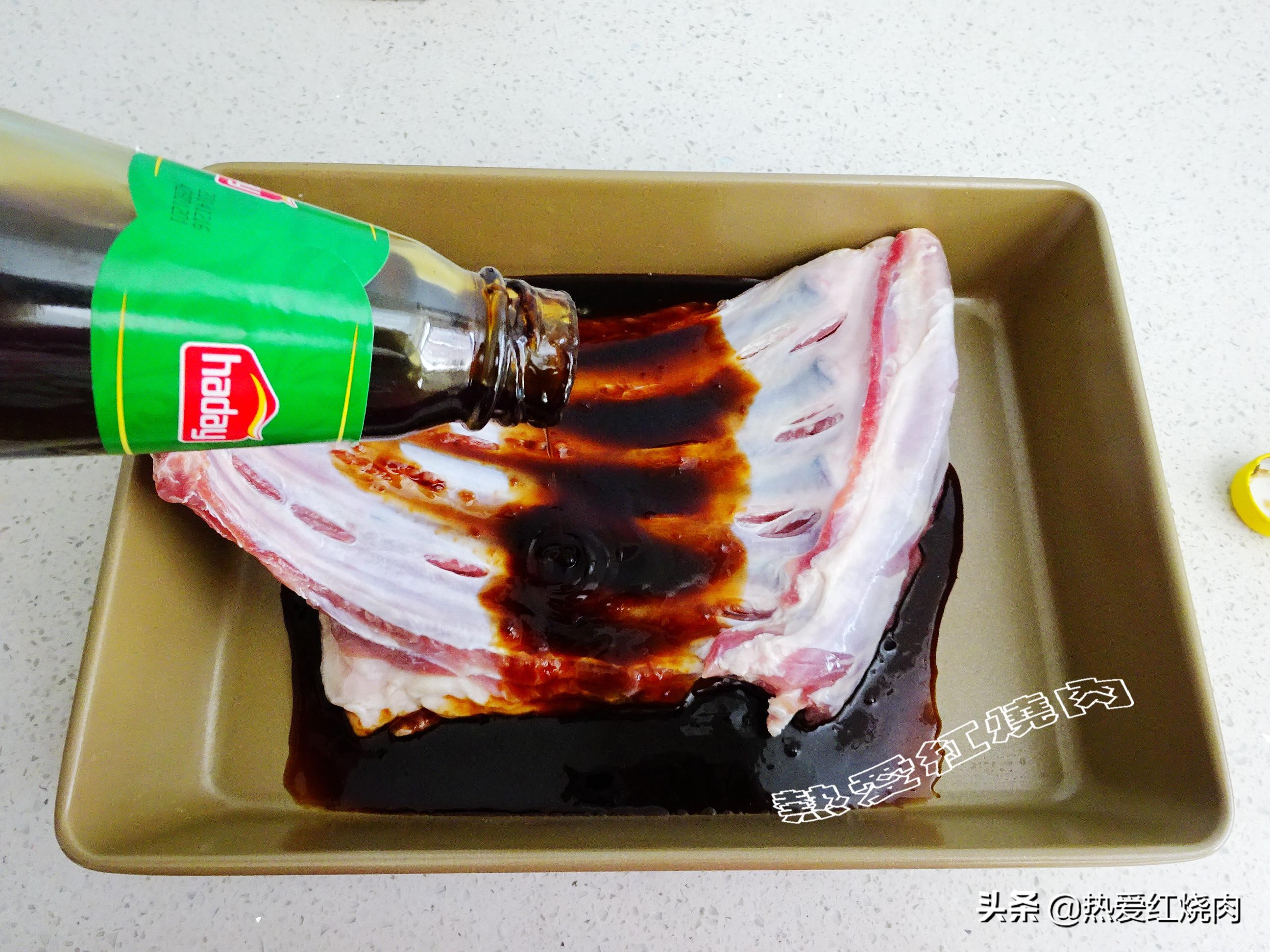 为啥羊排烤完没多少,为什么有些地方羊排烤得外焦里嫩