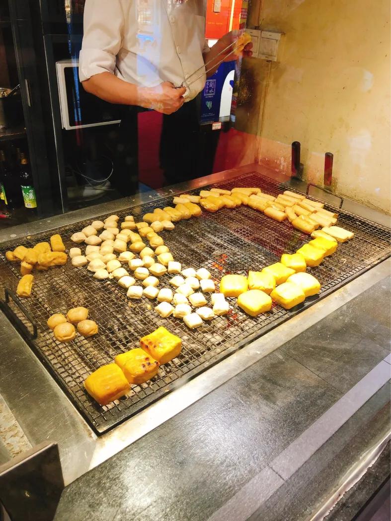 昆明福照楼汽锅鸡南亚风情店,昆明云南汽锅鸡