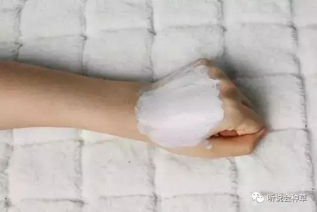 毛孔清洁面部清洁项目,气泡面膜真的能清洁毛孔吗