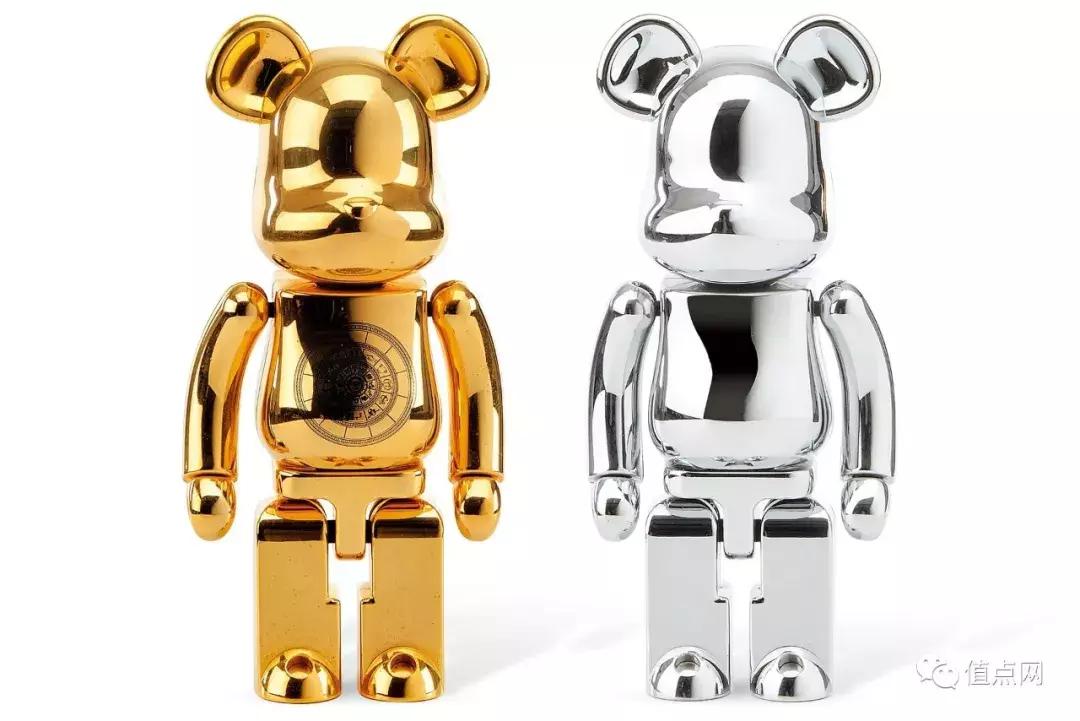 kaws公仔雕塑在哪个超市,kaws雕塑台