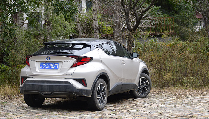 丰田c-hr双擎2021款双擎2.0le-cvt,丰田c-hr混动真实测评