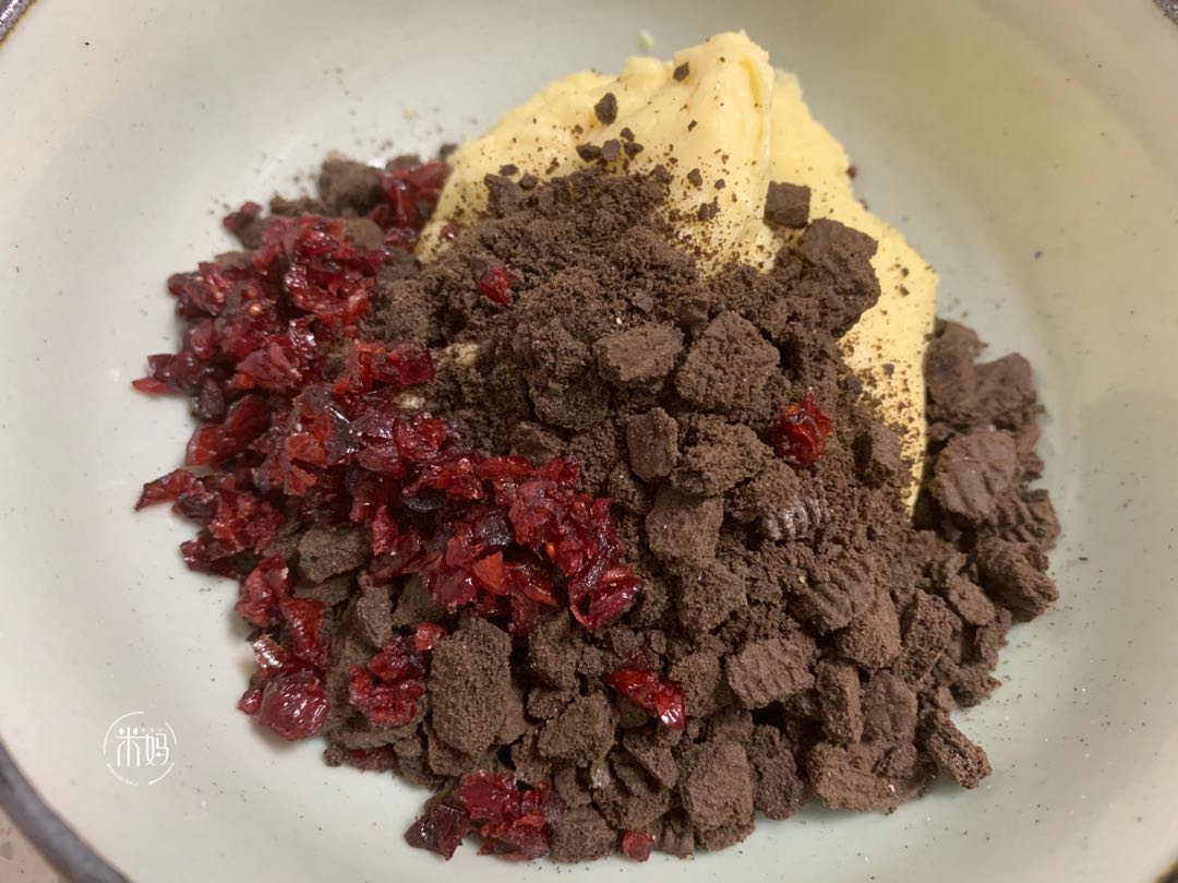 牛奶自制奶棒,用面粉和牛奶制作简单的食物