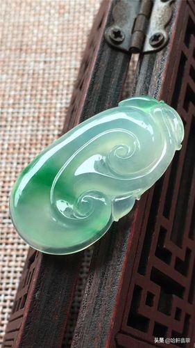 最贵翡翠如意,顶级翡翠玉如意价值多少钱