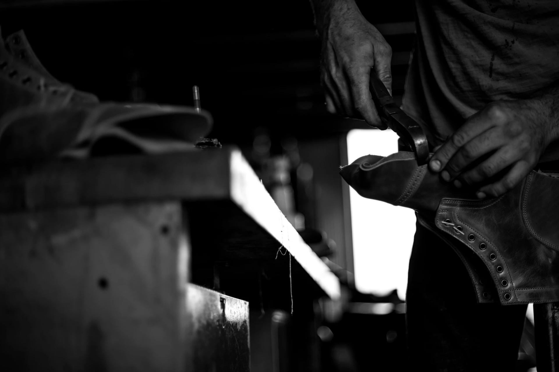 皮鞋亮面和雾面的区别,皮鞋松了有什么办法解决