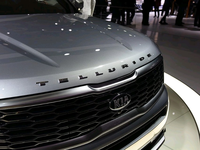 起亚四驱越野车有哪几款车型,起亚最新越野车七座