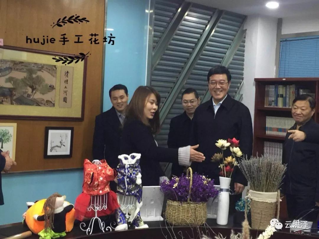 一间小小的花店，透出80后创业者的不凡思维--胡姐花艺