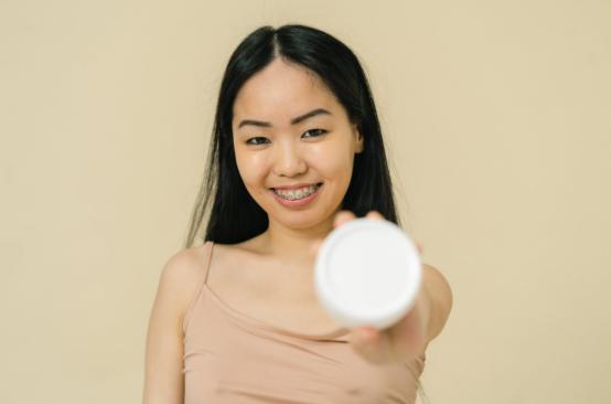 隐形牙套别人能看得见吗,戴隐形牙套怎么清洁牙齿