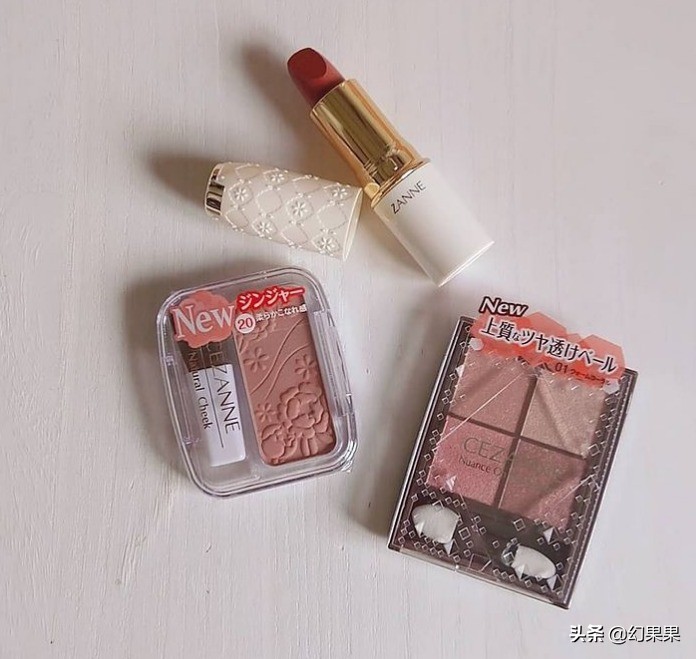 日系妆容必备彩妆有哪些,好气色简单妆容