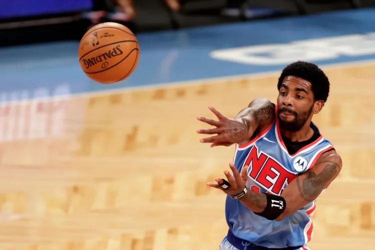 曼联b费罚点球,逗妹吐槽视频