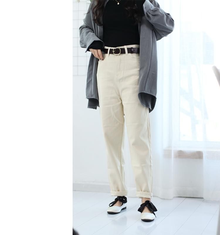 是件称职的“解忧”白裤工装！四季匹配能力：超级赞哦~