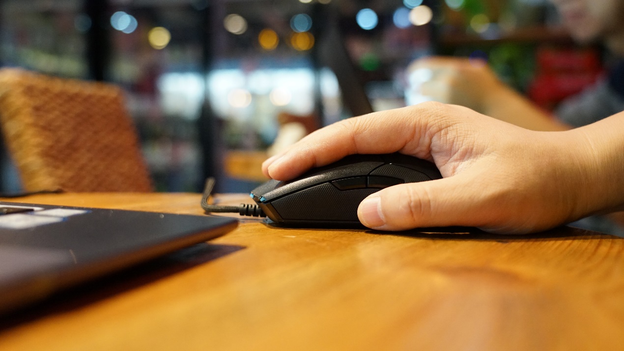 没有灯光的有线鼠标推荐,没有红外线的鼠标