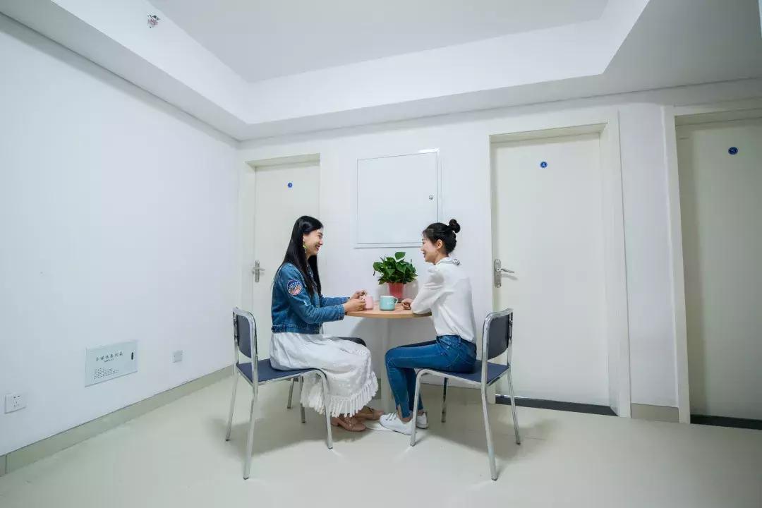 创新港大学单人宿舍,创新港宿舍四人间