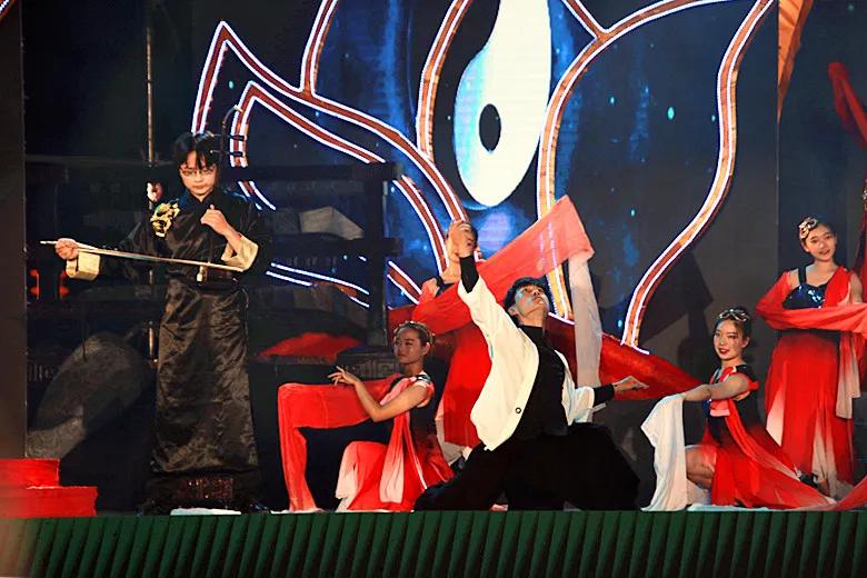 淮阳龙湖风景区荷花盛开,淮阳荷花风景区