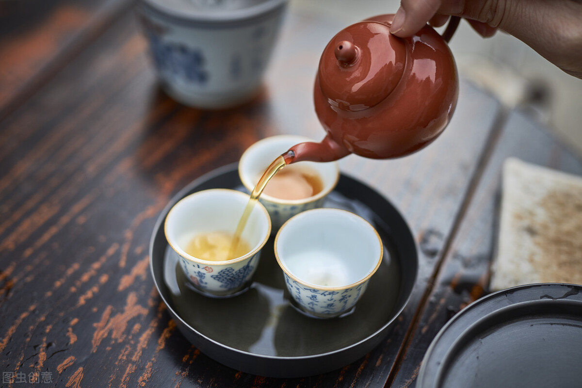 *党**眉清：喝茶让寡淡生活变得丰盈