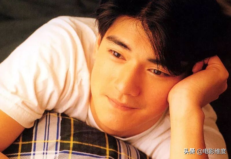 金城武20岁到47岁颜值,金城武20岁最帅的照片图文