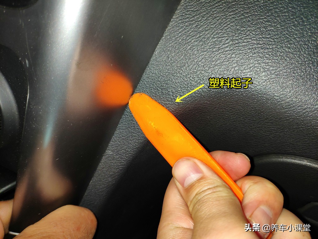 点烟器坏了自己能修吗,自己更换点烟器电源