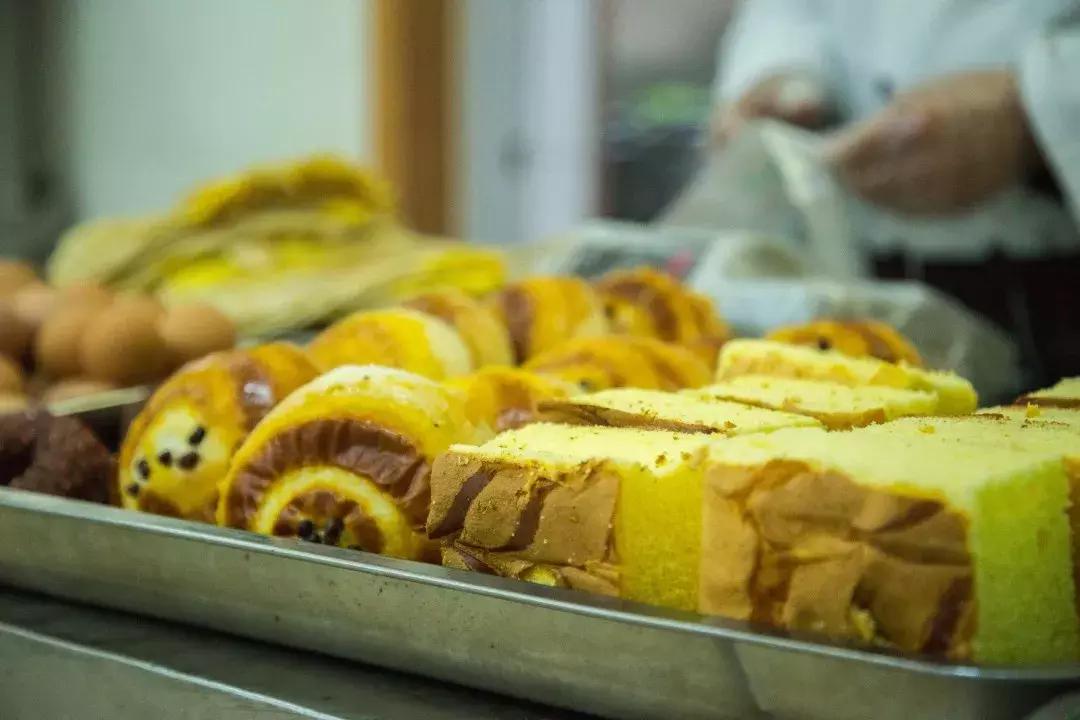 叫醒你的不是闹钟是给孩子做饭,清晨叫醒你的不是闹钟