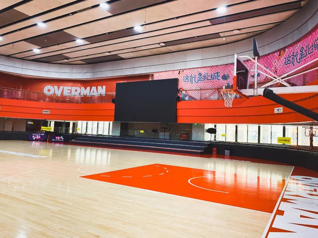 生命在于运动抖音小视频,生命在于运动抱着娃遛弯