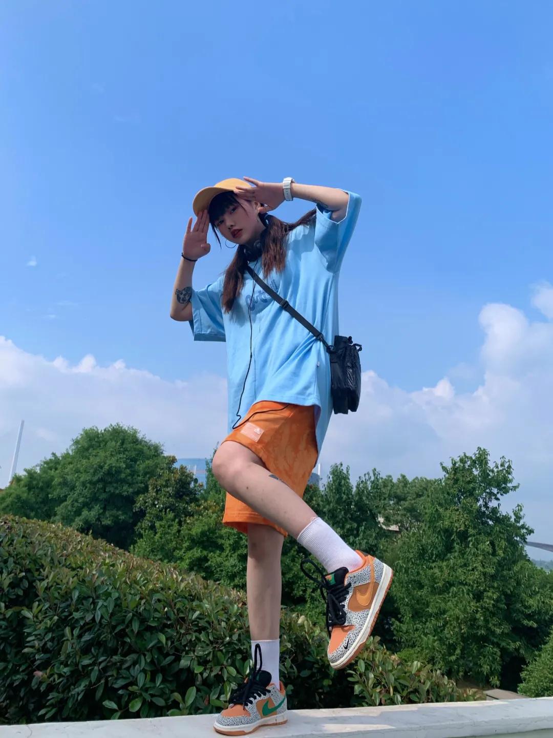 穿搭跟风学生党,穿搭不要盲目的去跟风