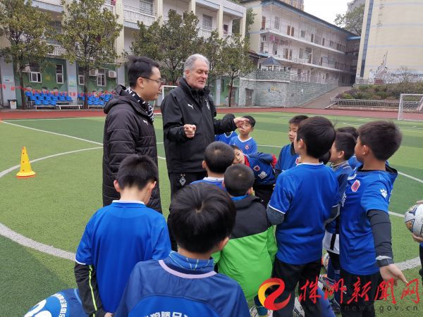 株洲哪里有儿童足球培训,株洲市足球教练员培训