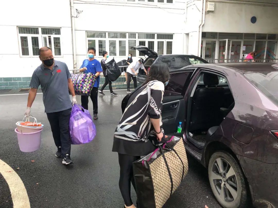 好久不见，欢迎回校！江大是学子们永远的家