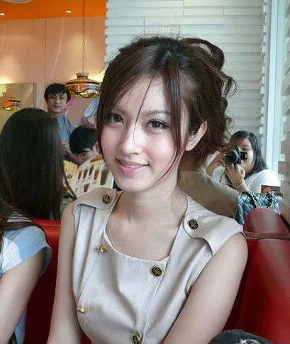 娶人妖为妻是啥感觉？小伙迎娶人妖皇后：生活幸福就是有点小尴尬