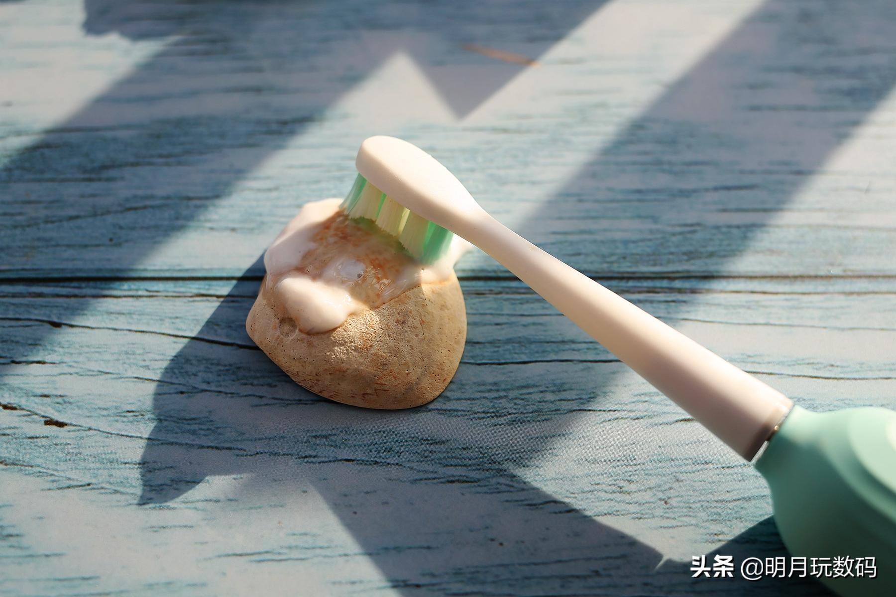 抗敏舒缓、洁齿护龈，Biclean麻牙牙膏，牙齿上火终结者