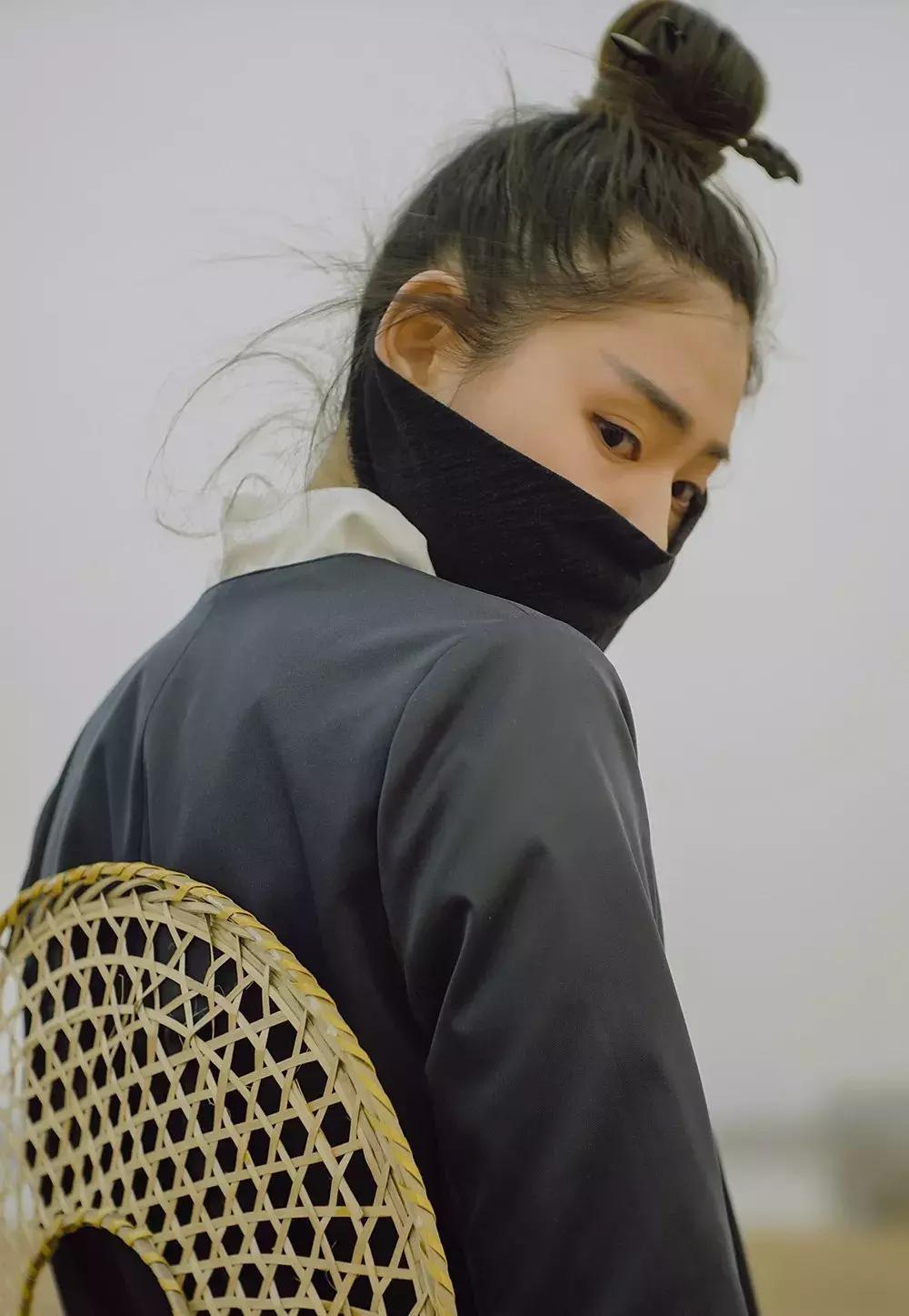 建筑人像构图技巧,单反人像构图拍照技巧