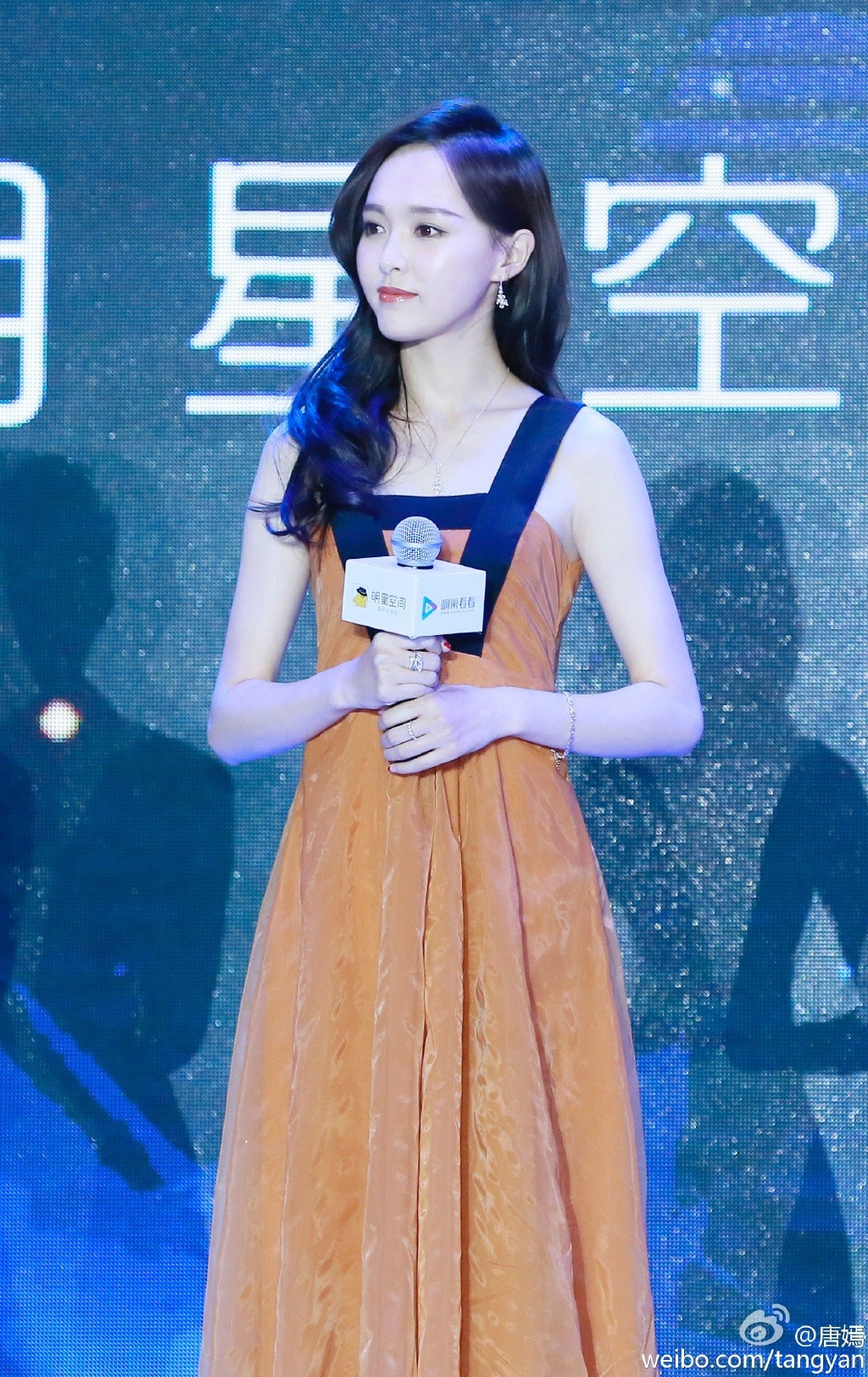 唐嫣头发是怎么变多的,唐嫣头发护理