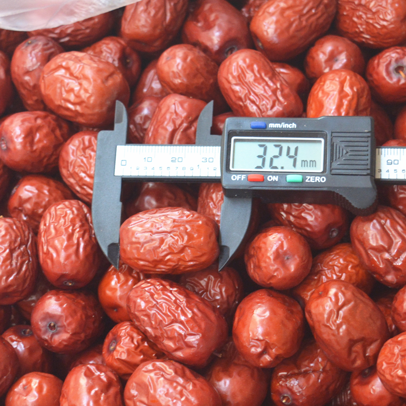 红枣肉厚核小的和田大枣,红枣皮薄肉厚核小入口清甜