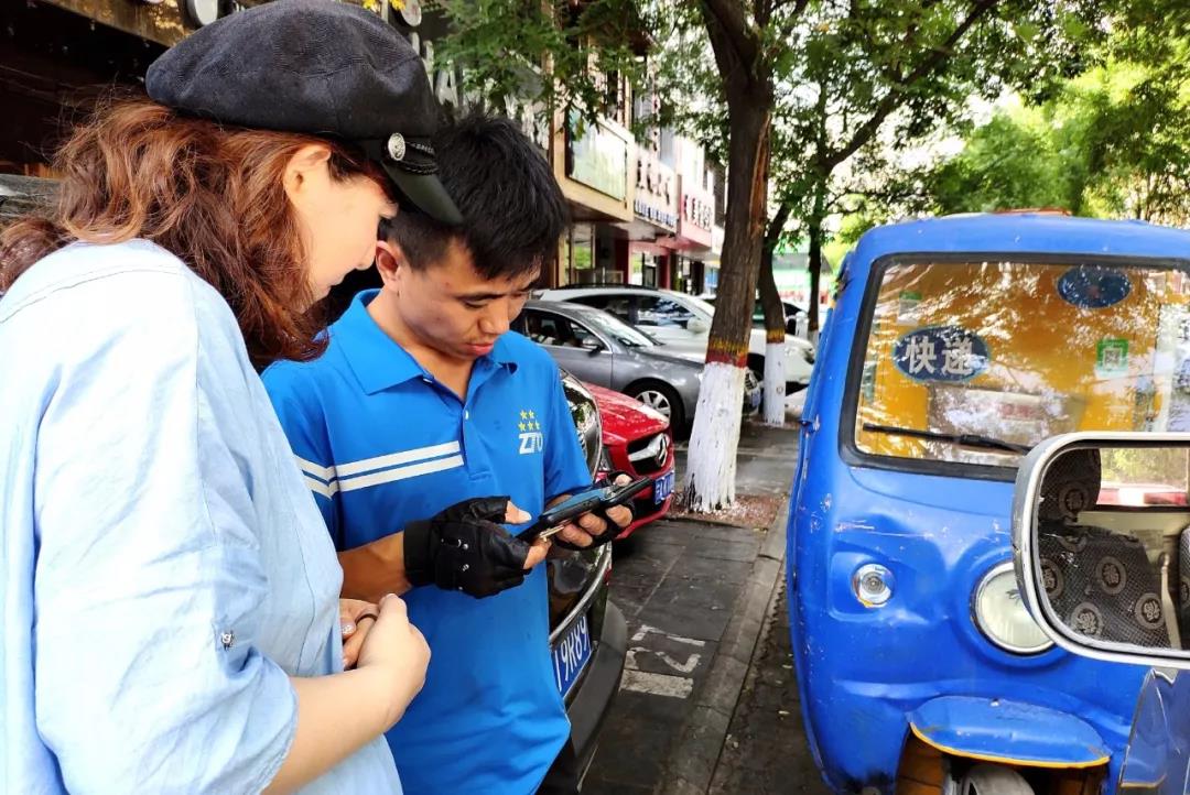 快递员月入一万上不封顶,五星快递员工资