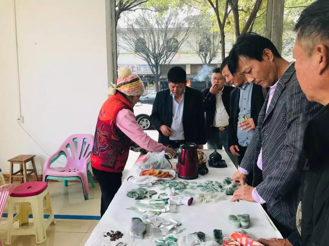 来姐告口岸体验一把非一般的跨境“网”商