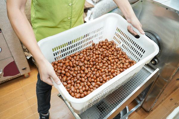 Foodie君亲测，专注19年现炒栗子的粒上皇，名不虚传！