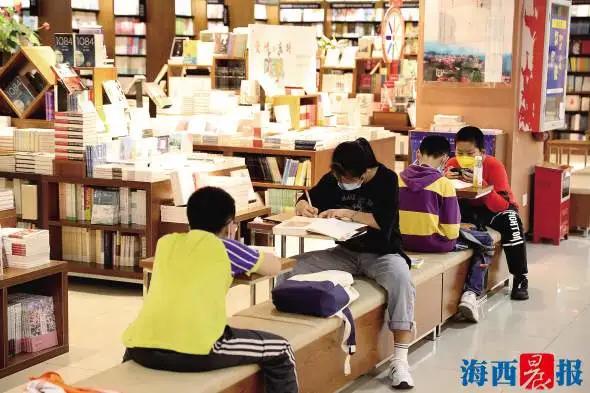 爱看书的人多吗,爱看书的人识字量