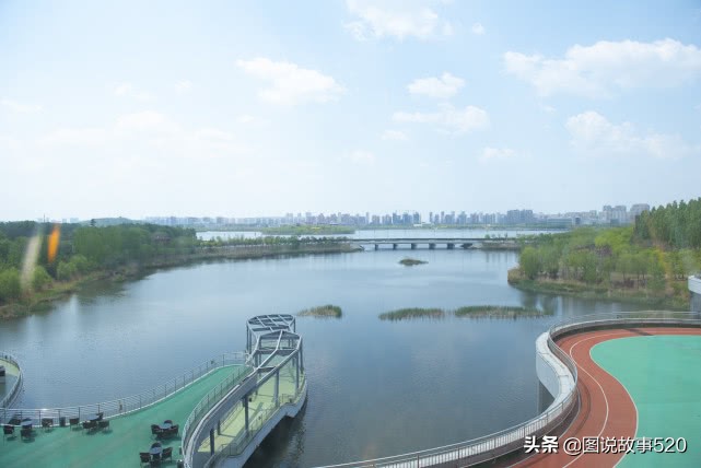 唐山足球主题酒店,唐山南湖景区足球主题酒店